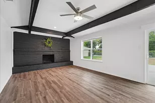 236 Charles St, DeSoto, TX 75115 - Photo 10