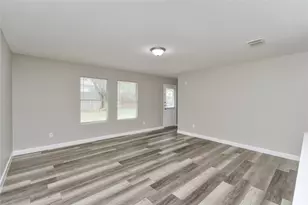 829 Santa Rosa Dr, Fort Worth, TX 76052 - Photo 10