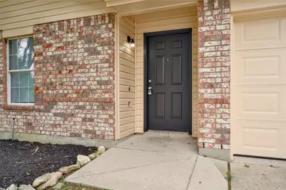 829 Santa Rosa Drive, Fort Worth, TX 76052 - Photo 4
