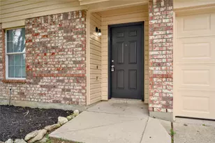829 Santa Rosa Dr, Fort Worth, TX 76052 - Photo 4