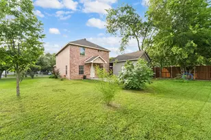 10015 Santa Garza Dr, Dallas, TX 75228 - Photo 38