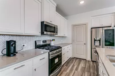 2744 Parkview Place, Lewisville, TX 75067 - Photo 6
