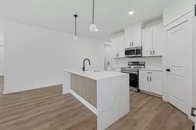 1340 Elmwood Avenue, Fort Worth, TX 76104 - Photo 10