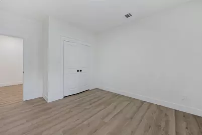 1340 Elmwood Avenue, Fort Worth, TX 76104 - Photo 16
