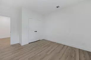 1340 Elmwood Ave, Fort Worth, TX 76104 - Photo 16