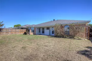 6910 Sayle St, Greenville, TX 75402 - Photo 24