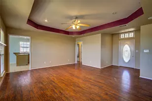 6910 Sayle St, Greenville, TX 75402 - Photo 4