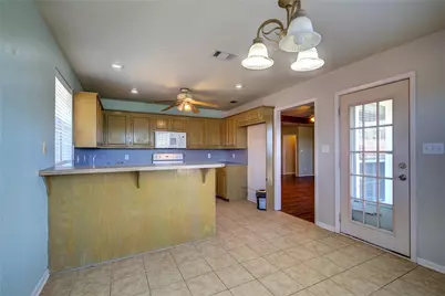 6910 Sayle Street, Greenville, TX 75402 - Photo 10