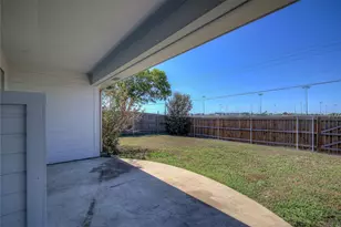 6910 Sayle St, Greenville, TX 75402 - Photo 22
