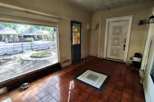 516 & 518 S Glasgow Dr, Dallas, TX 75223 - Photo 2