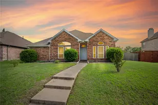 5608 Manchester Dr, Richardson, TX 75082 - Photo 1