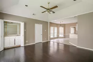 9017 Rodeo Dr, Irving, TX 75063 - Photo 22