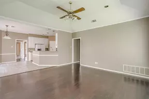 9017 Rodeo Dr, Irving, TX 75063 - Photo 20