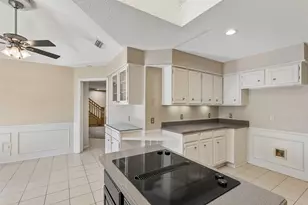 2924 Cambridgeshire Dr, Carrollton, TX 75007 - Photo 10