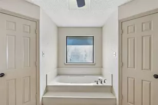 2924 Cambridgeshire Dr, Carrollton, TX 75007 - Photo 26