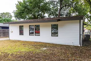 311 Glenfield Dr, Garland, TX 75040 - Photo 2