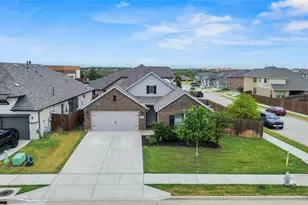 6152 Cobbetts Pond Ln, Fort Worth, TX 76179 - Photo 32