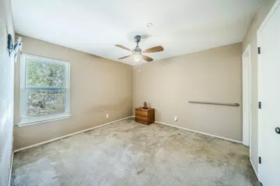 5211 Laurie Drive, Mineral Wells, TX 76067 - Photo 12