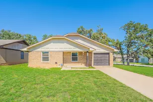 5211 Laurie Dr, Mineral Wells, TX 76067 - Photo 1