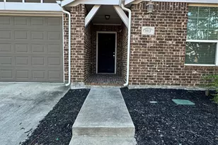 1813 6th St, Argyle, TX 76226 - Photo 2