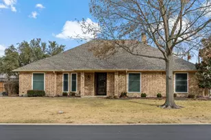 1603 Vicksburg Dr, Sachse, TX 75048 - Photo 1