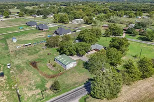 9591 Dripping Springs Rd, Denison, TX 75021 - Photo 38