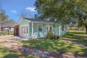 9591 Dripping Springs Rd, Denison, TX 75021 - Photo 24