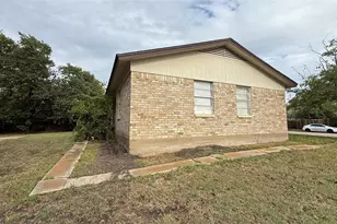 4916 McDougal St, Greenville, TX 75401 - Photo 8