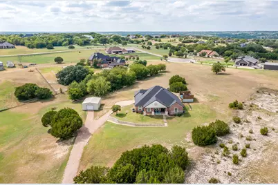 124 Stonewick Drive, Cresson, TX 76035 - Photo 2