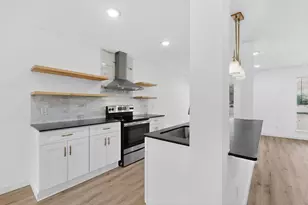 400 Casa Bello Ct, Irving, TX 75062 - Photo 6