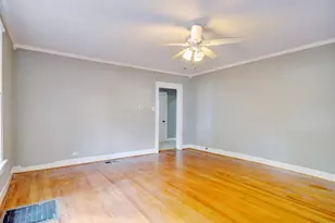 656 May St, Fort Worth, TX 76104 - Photo 2