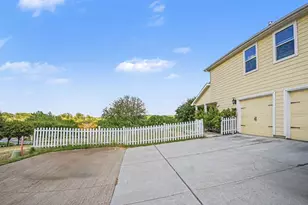 6903 Truth Dr, Dallas, TX 75236 - Photo 30