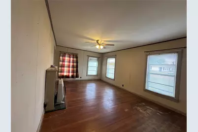 617 E 5th Street, Ferris, TX 75125 - Photo 8