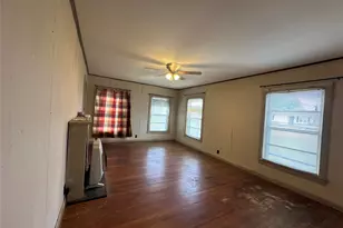 617 E 5th St, Ferris, TX 75125 - Photo 8