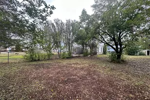 617 E 5th St, Ferris, TX 75125 - Photo 18