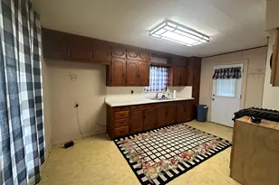 617 E 5th St, Ferris, TX 75125 - Photo 6