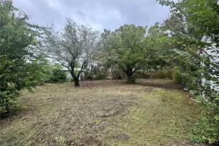 617 E 5th St, Ferris, TX 75125 - Photo 22