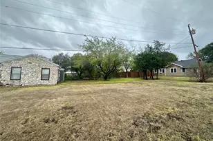 617 E 5th St, Ferris, TX 75125 - Photo 16