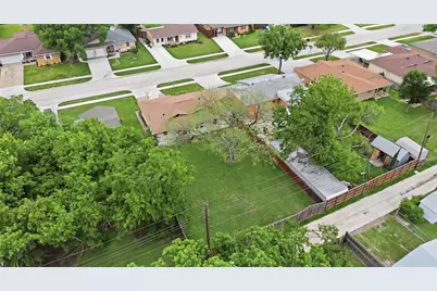 1112 Noble Avenue, Carrollton, TX 75006 - Photo 32
