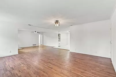 1112 Noble Avenue, Carrollton, TX 75006 - Photo 10