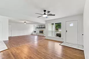 1112 Noble Ave, Carrollton, TX 75006 - Photo 6