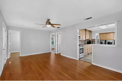 11424 Oakfield Drive, Balch Springs, TX 75180 - Photo 10
