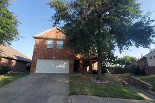 10909 Nantucket Dr, Rowlett, TX 75089 - Photo 2
