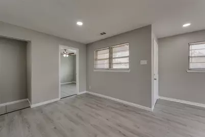 408 E Tucker Boulevard, Arlington, TX 76010 - Photo 10