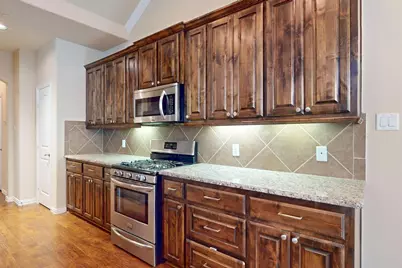 6106 Black Swan Circle, Garland, TX 75044 - Photo 8