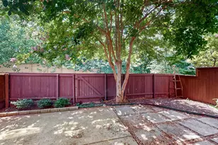6106 Black Swan Cir, Garland, TX 75044 - Photo 32