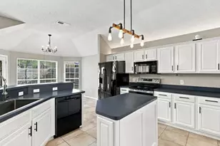 3709 Staghorn Cir N, Fort Worth, TX 76137 - Photo 10