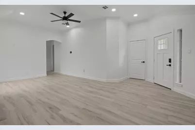 8275 Horse Whisper Lane, Fort Worth, TX 76131 - Photo 4
