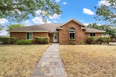 812 Regina Drive, Hewitt, TX 76643 - Photo 1