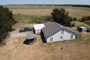 1635 Cr 33500, Sumner, TX 75486 - Photo 2